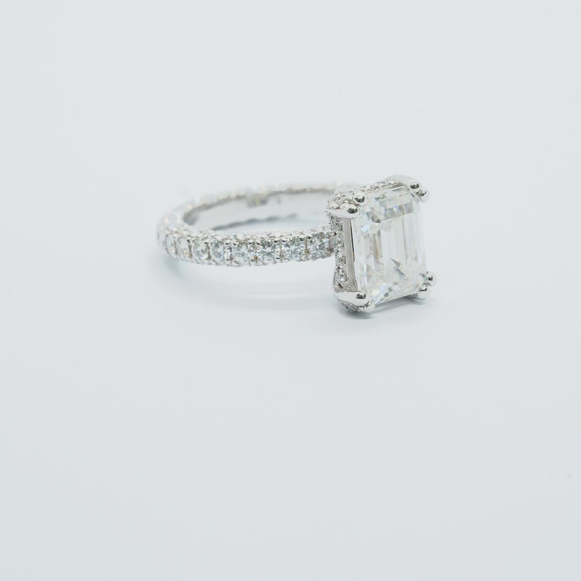 Luxe Emeraude - Full Pave Solitaire Grown Moissanite / Diamond Ring