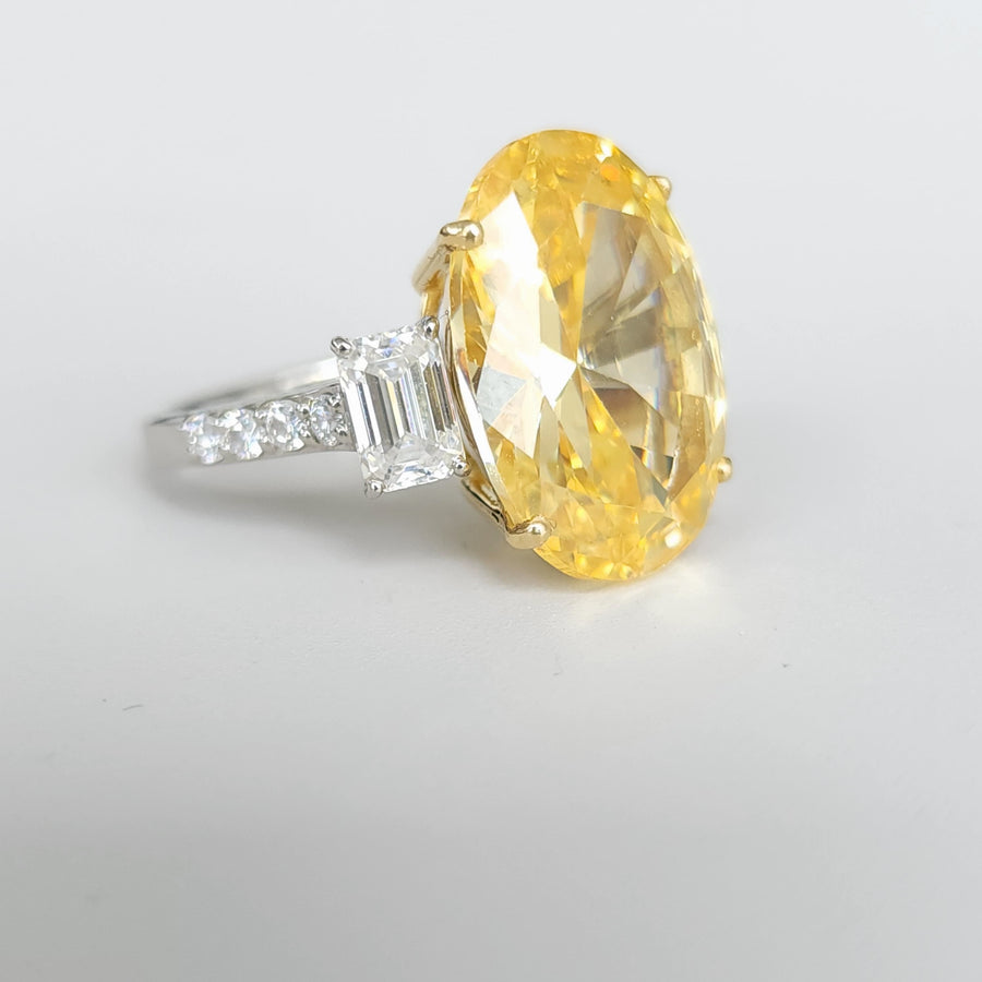 Sole d'Oriente - Chunky 18K Gold Yellow Centerstone Ring